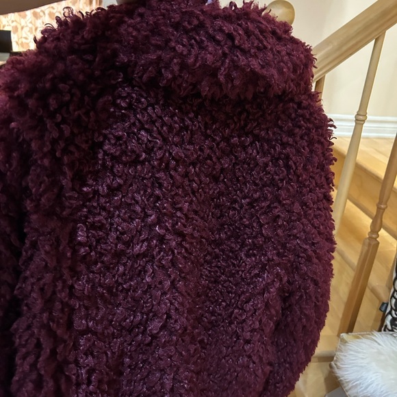 Zara Women's Deep Red Teddy Jacket - Picture 5 of 7